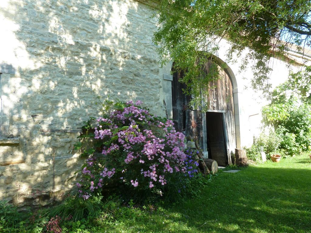 Le vieux vélo Bed and Breakfast Chaptuzat Habitación foto