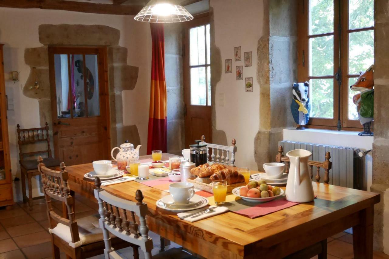 Le vieux vélo Bed and Breakfast Chaptuzat Exterior foto